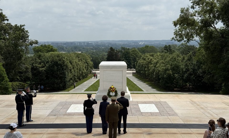 Lithuania honors the fallen U.S. servicemen and women at Arlington National Cemetery