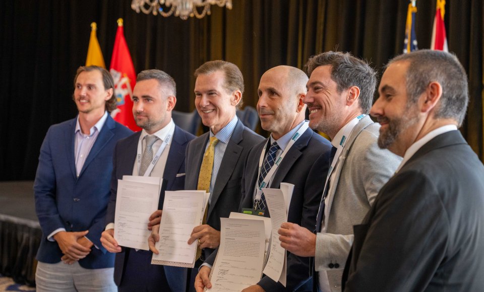 Four Lithuania-U.S. Economic Cooperation Agreements Signed at Business Forum in Miami