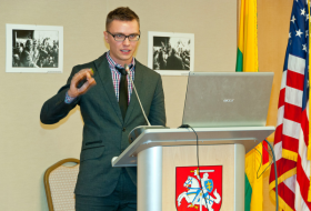 Lietuvos ambasadoje JAV praktiką atliekantis VU TSPMI studentas Vilius Milašius