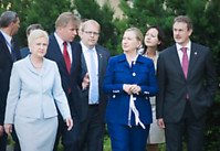 From left I. Degutienė, A. Ažubalis, U.Paetas, H. Clinton and G.V. Kristovskis (photo: Seimas)
